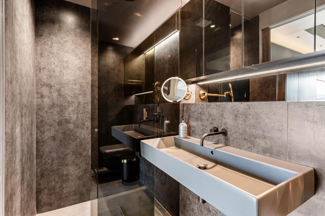 Penthouse Apartment